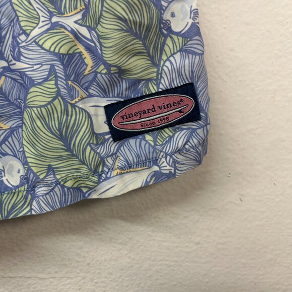 Vineyard Vines mens swim trunks medium blue green fish casual beach island - Picture 2 of 7